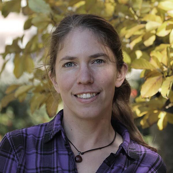 Janet Van Zoeren 1-1 600